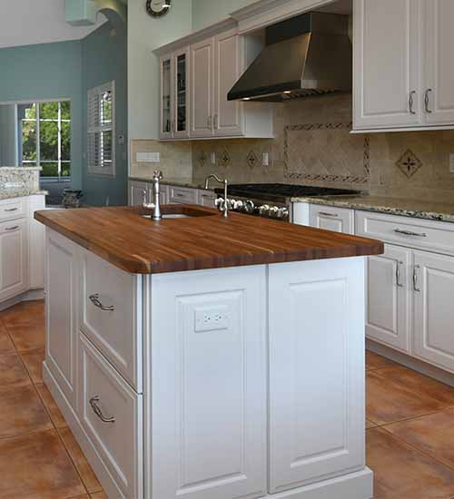 Prescott Traditional Style Omega Cabinets|Modern Image ...